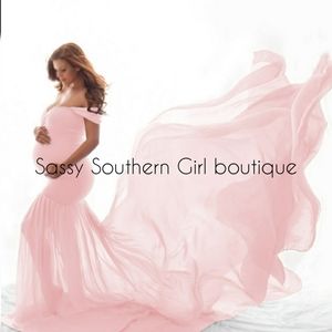 ⭐🆕Light Pink maternity photoshoot maxi dress